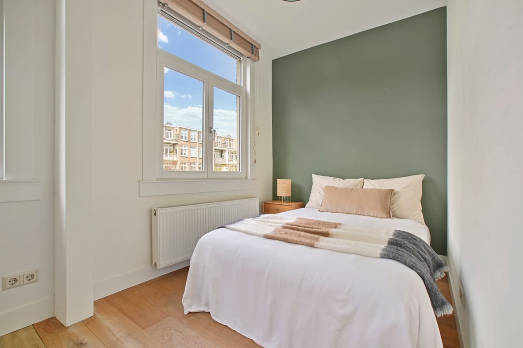 Photo 28 of Reinier Claeszenstraat 45-2