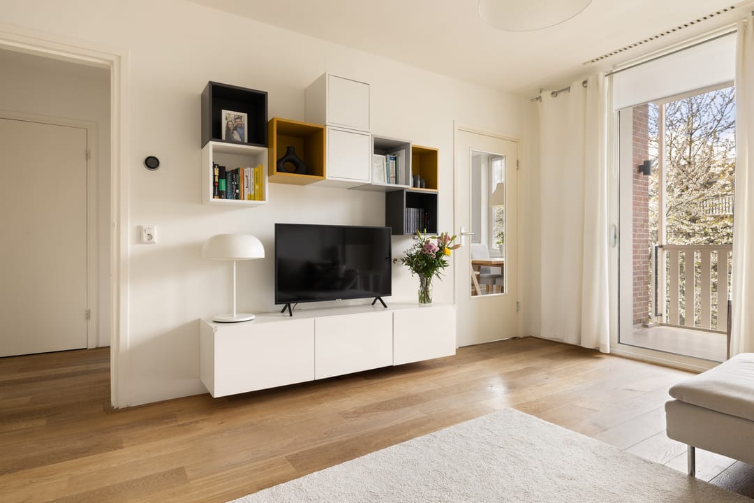 Photo 8 of Jan van Schaffelaarplantsoen 13-C