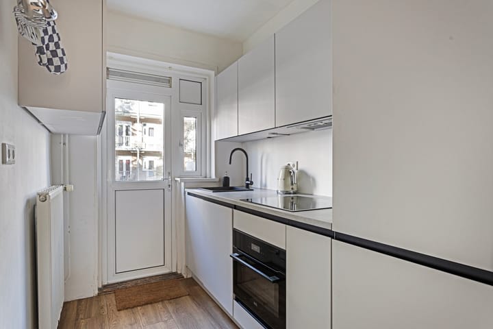 Photo 9 of Geuzenstraat 45-H