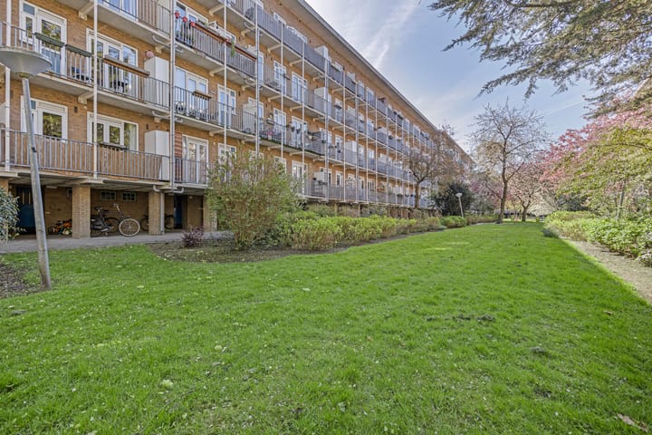 Photo 18 of Geuzenstraat 45-H