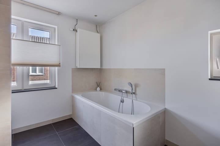 Foto 21 van Graaf de Liedekerkestr 4