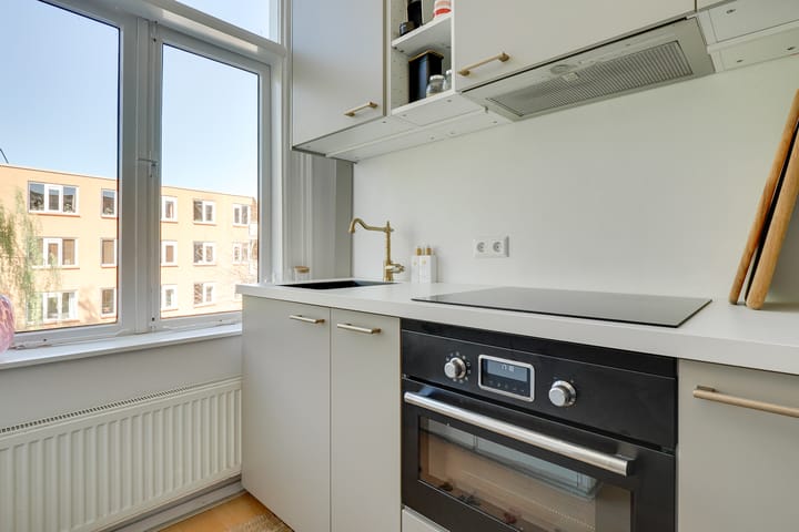 Photo 3 of F.C. Dondersstraat 20