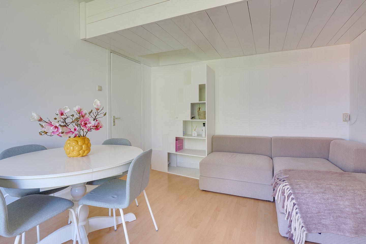 Photo 10 of F.C. Dondersstraat 20