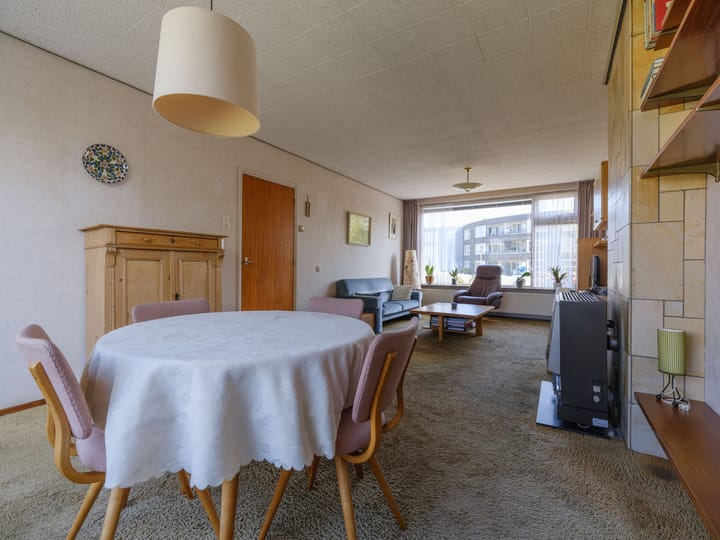 Photo 13 of Burmanialaan 78