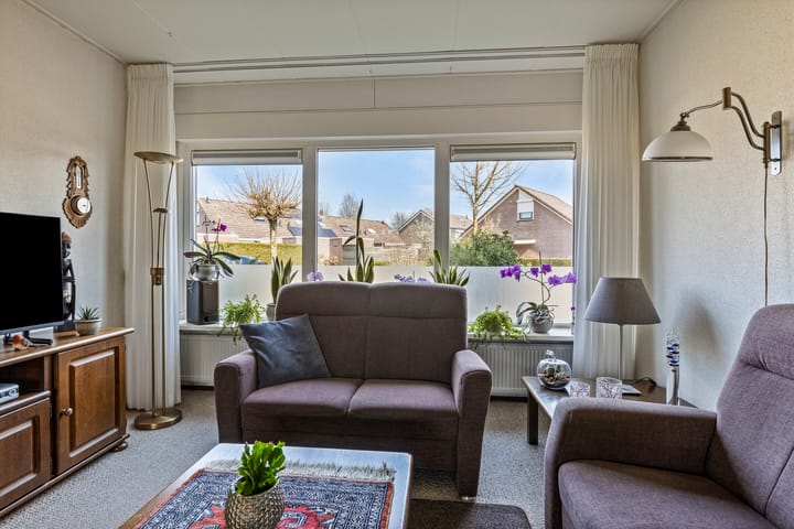 Foto 11 van Spoorstraat 14