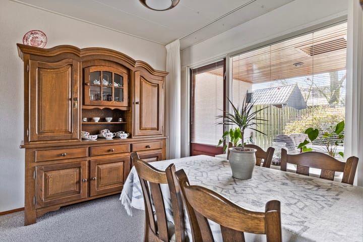 Foto 17 van Spoorstraat 14