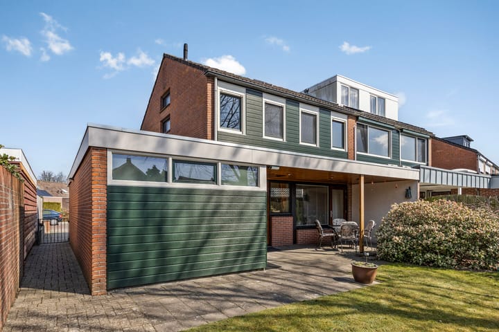 Foto 38 van Spoorstraat 14