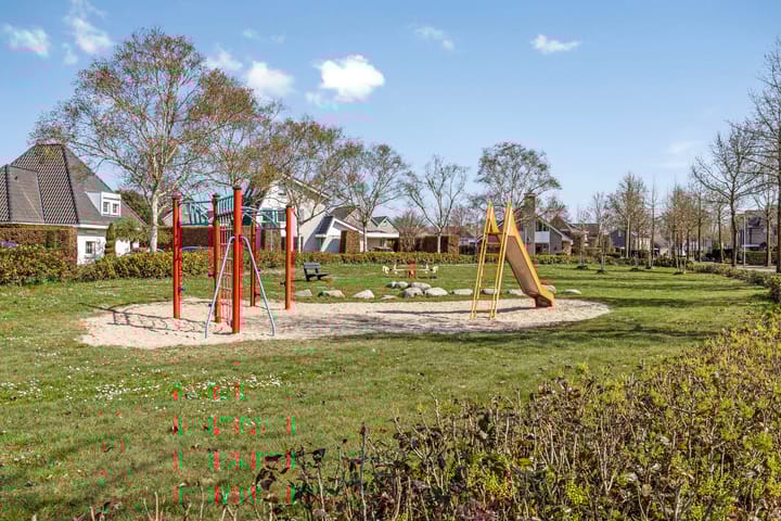 Foto 45 van Spoorstraat 14