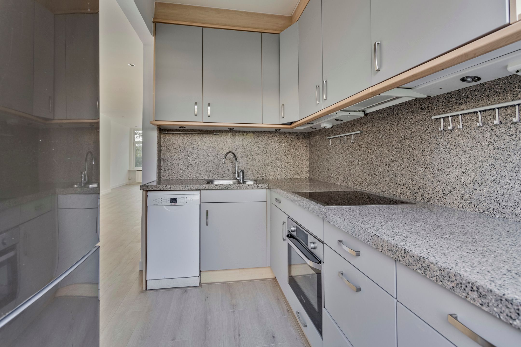 Foto 18 van Mient 451