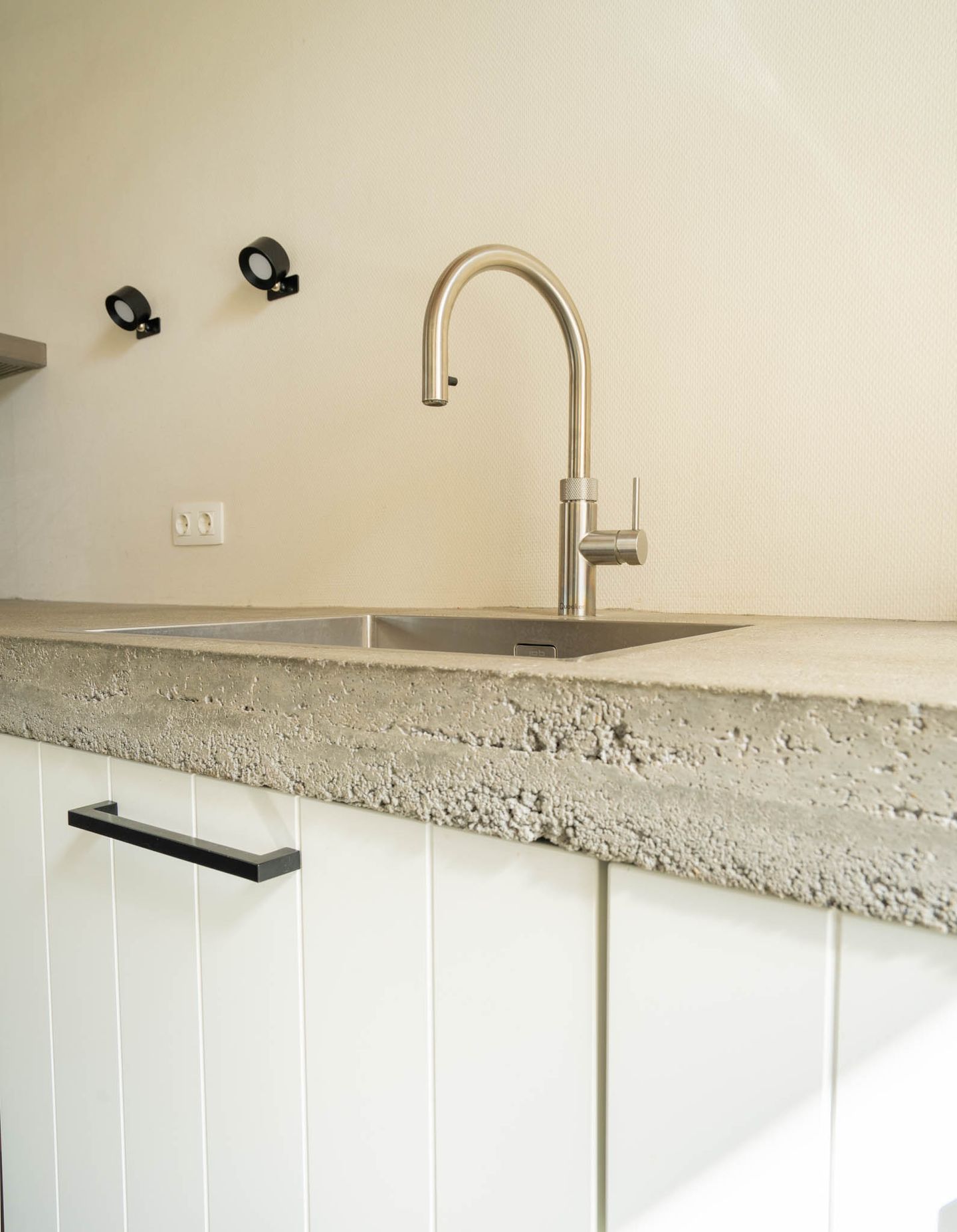 Photo 20 of Nieuwe Uitleg 4