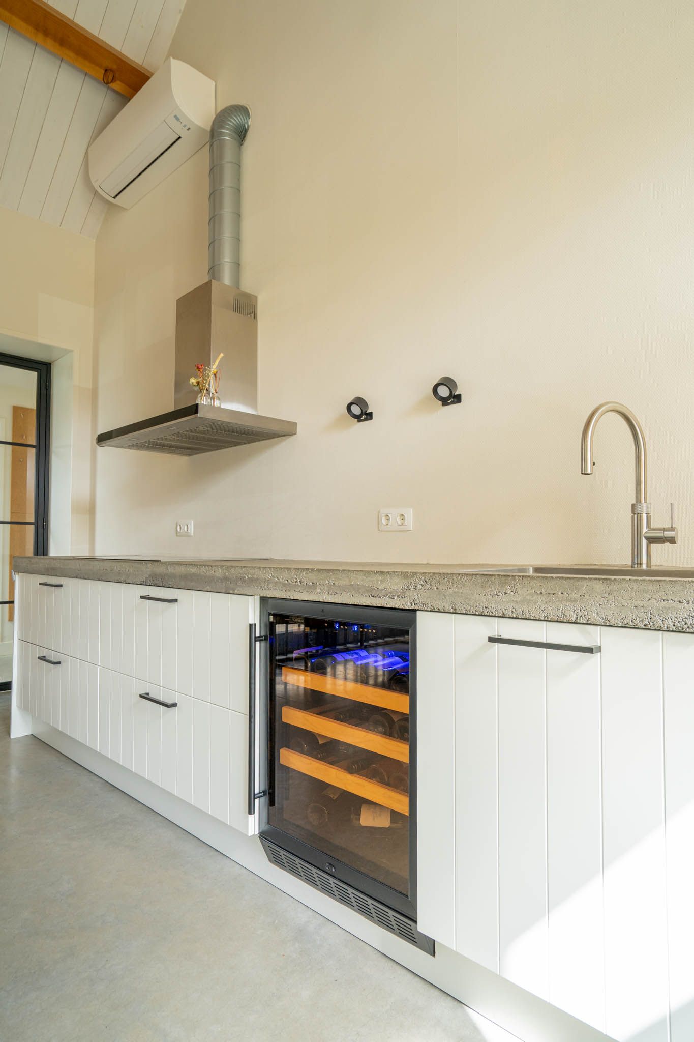 Photo 21 of Nieuwe Uitleg 4