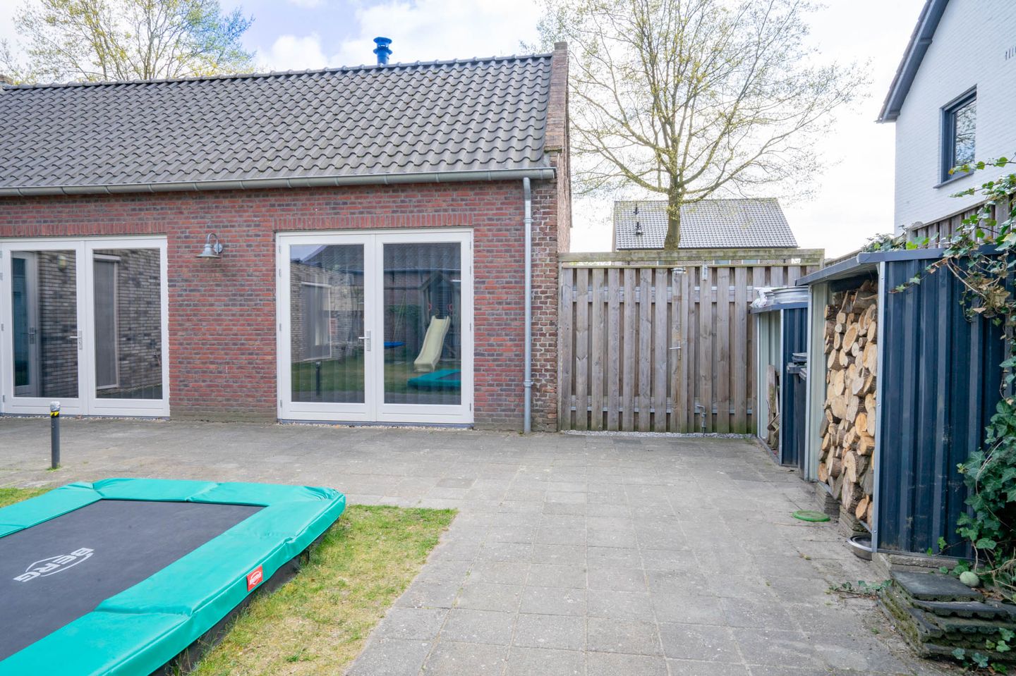 Photo 49 of Nieuwe Uitleg 4