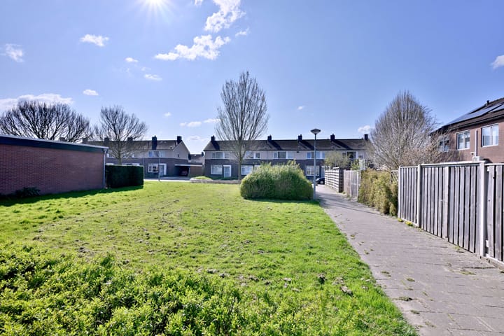 Foto 35 van Sperwerstraat 4