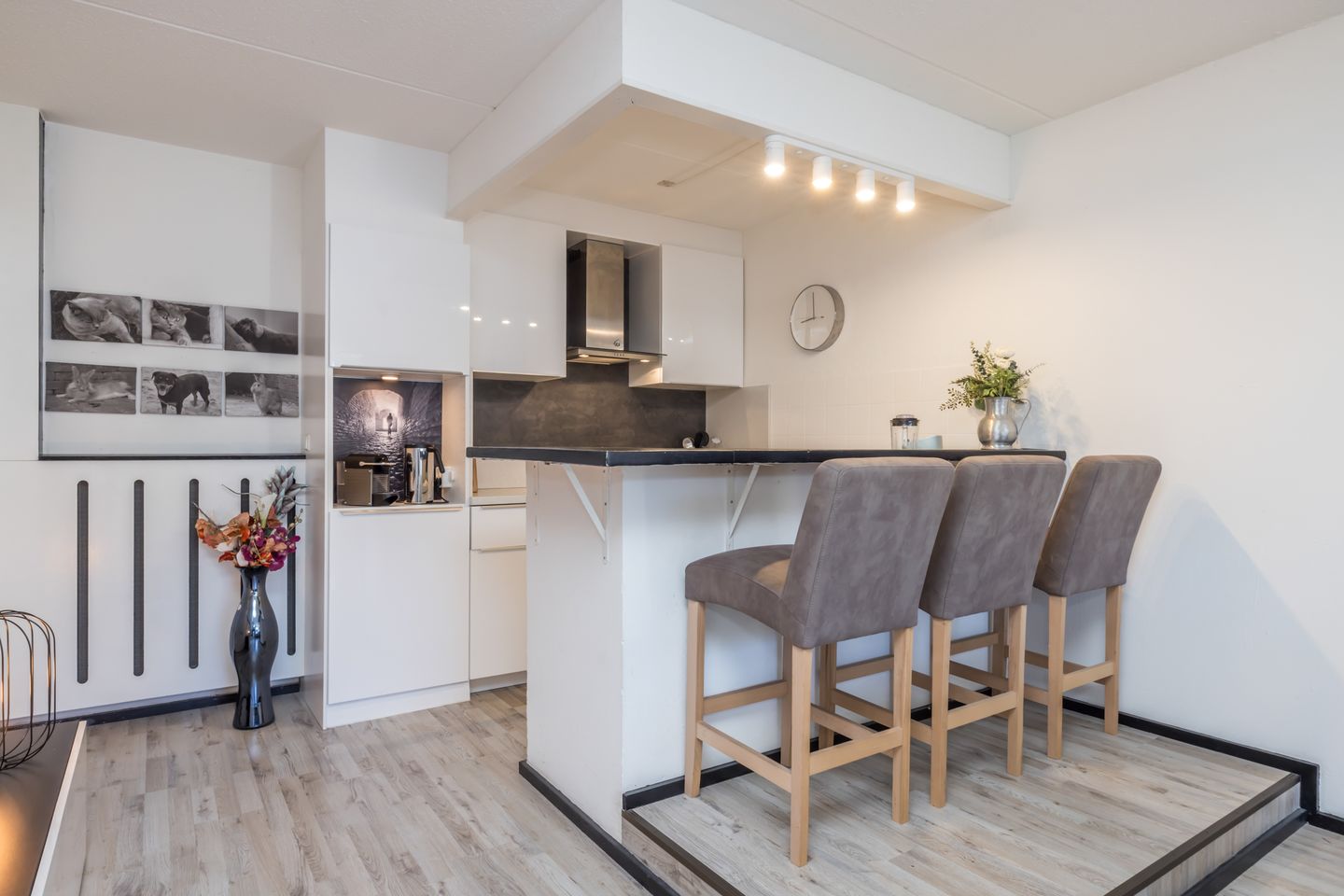 Photo 10 of Landvoogdstraat 59