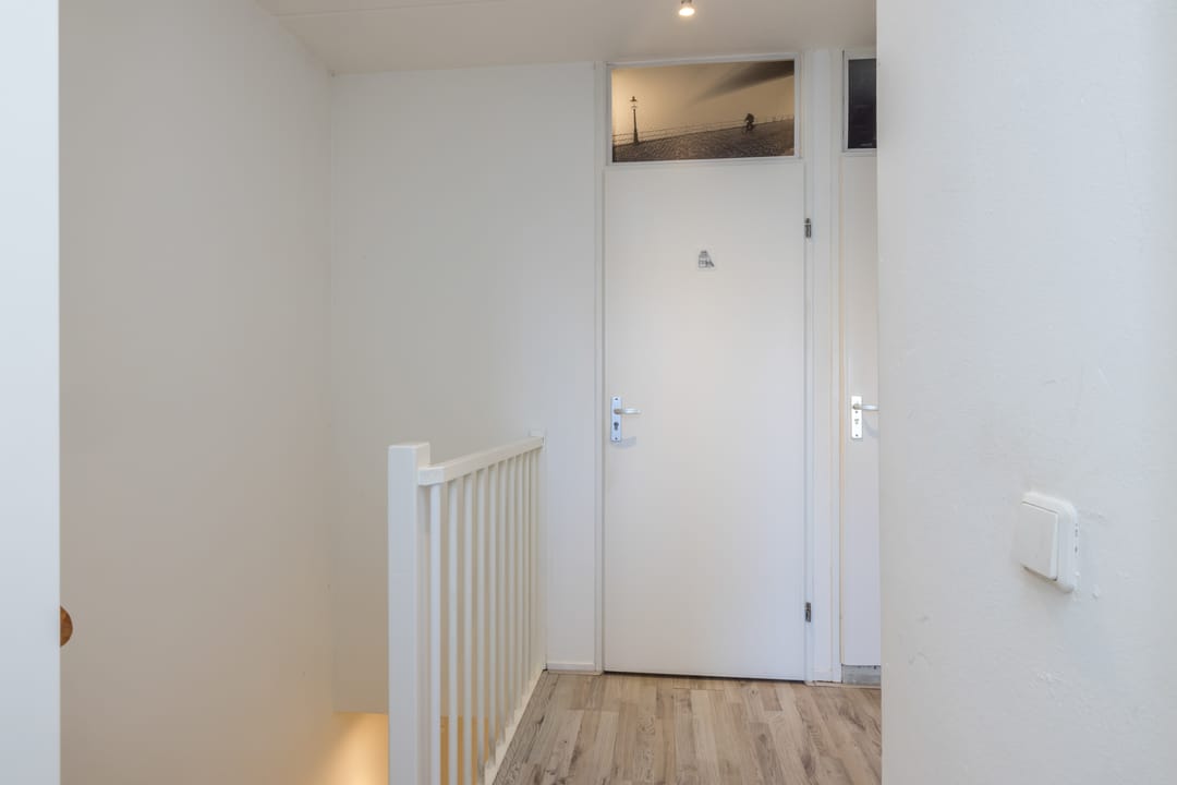 Photo 16 of Landvoogdstraat 59