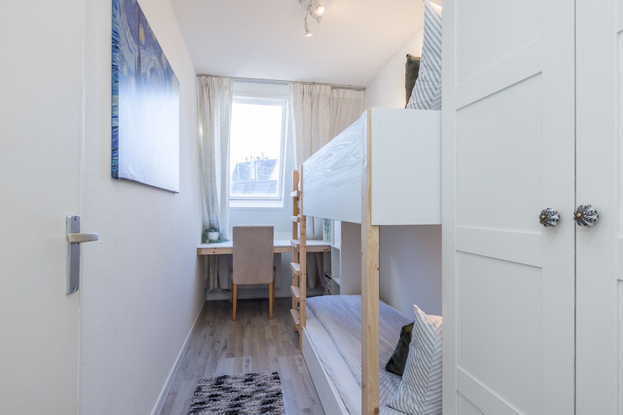 Photo 18 of Landvoogdstraat 59