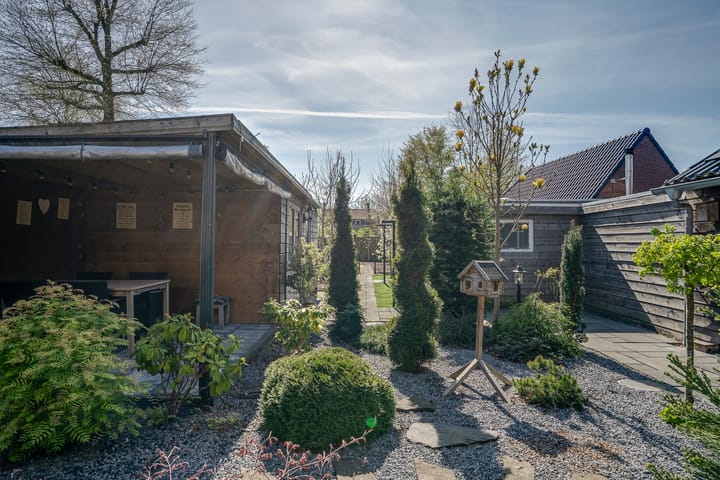 Foto 21 van Lambertweg 8