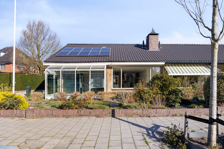 Foto 1 van Agnietenlaan 1