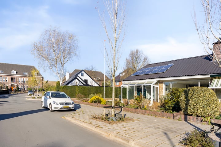 Foto 5 van Agnietenlaan 1