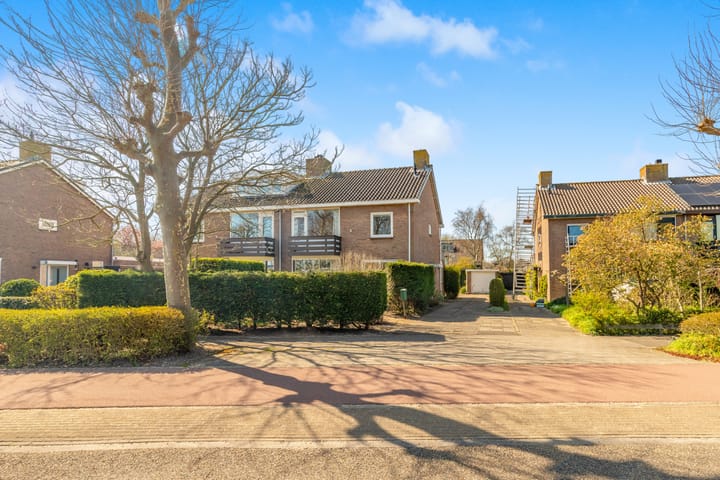 Photo 1 of Van Haerlemlaan 32