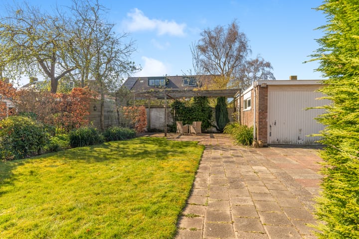 Photo 17 of Van Haerlemlaan 32