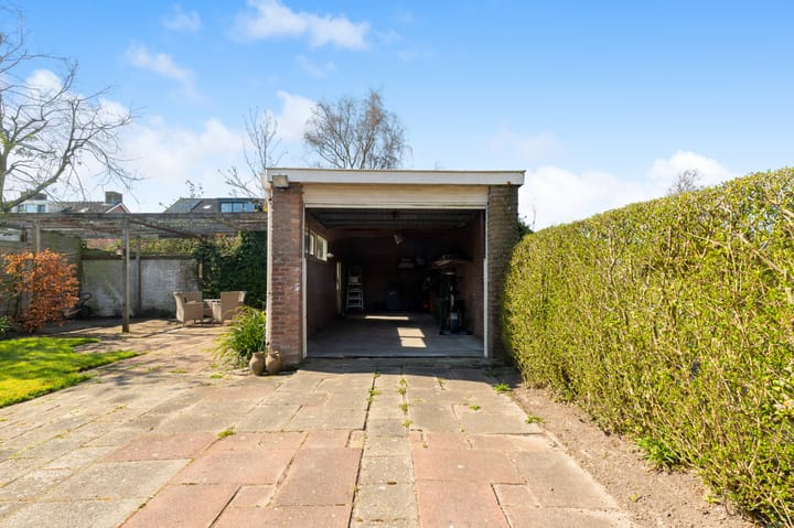 Photo 36 of Van Haerlemlaan 32