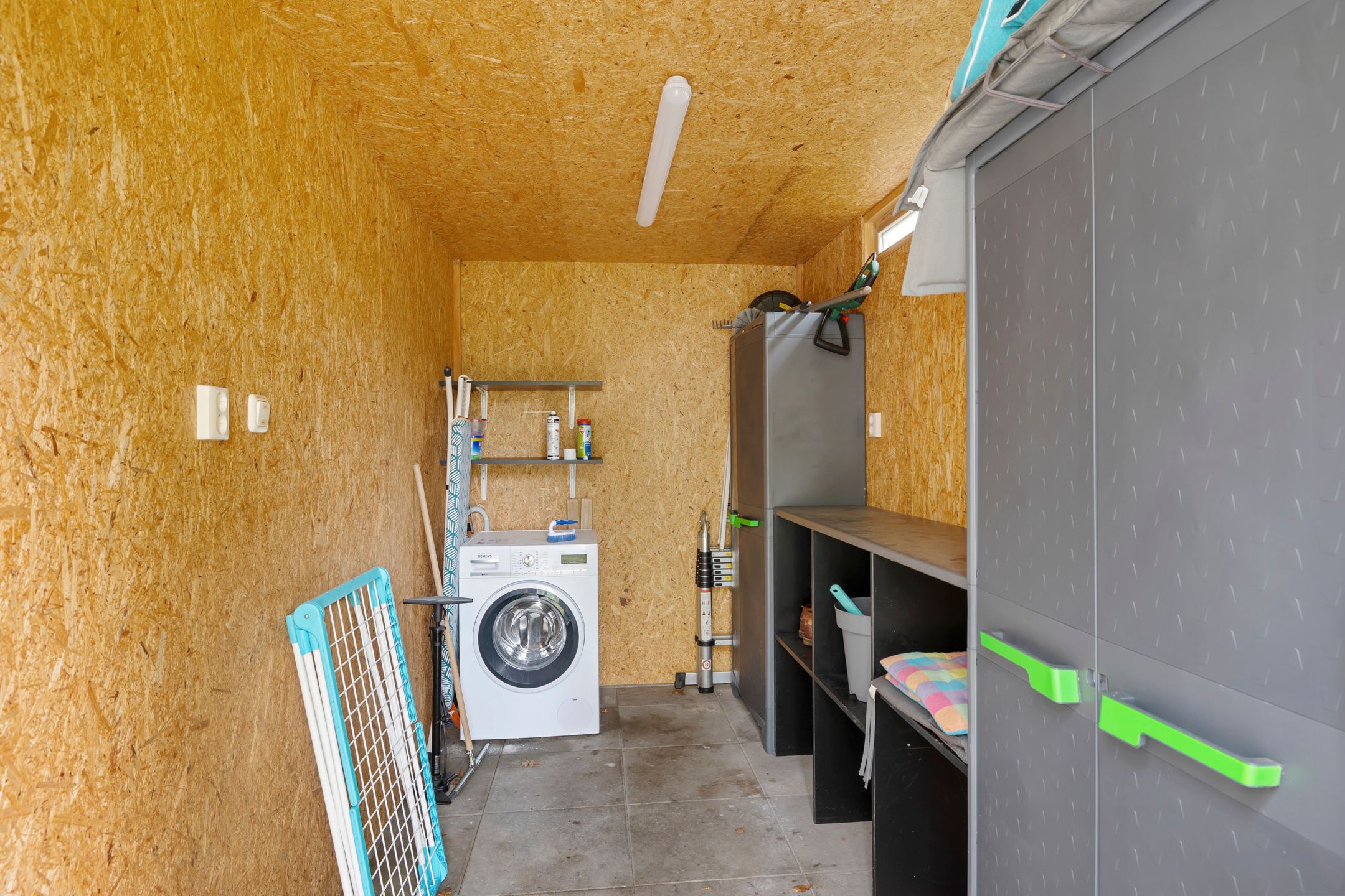 Photo 24 of Amerika 10-R82