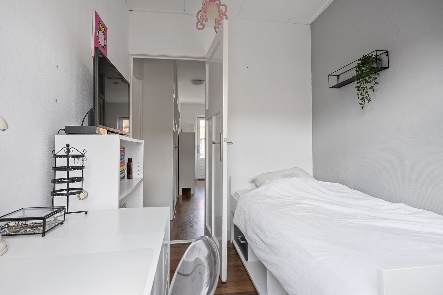 Foto 20 van Nicolaas Tulpstraat 11