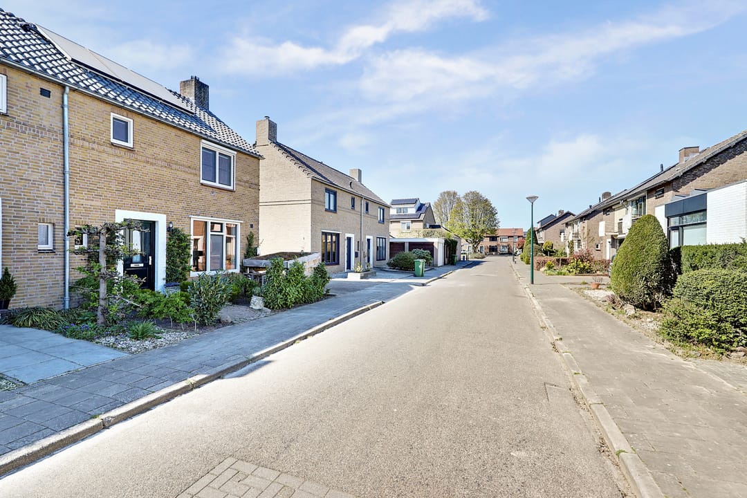 Photo 8 of Andreasstraat 6