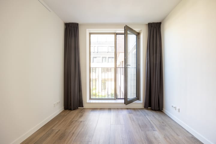 Foto 13 van Romestraat 86