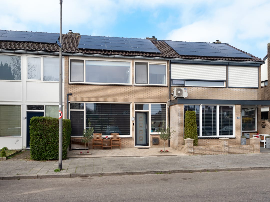 Photo 1 of Harpstraat 16