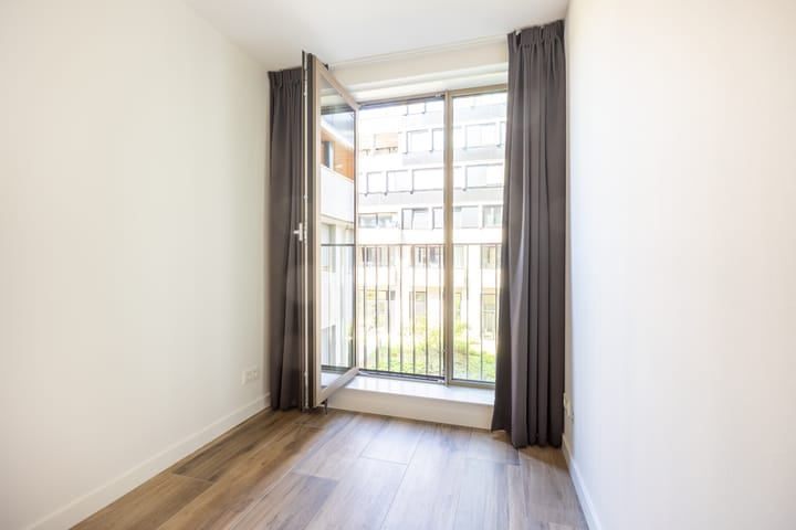 Foto 16 van Romestraat 86