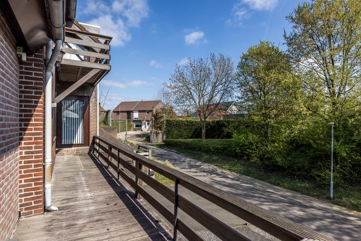 Foto 7 van Pastoor Laevenstraat 31