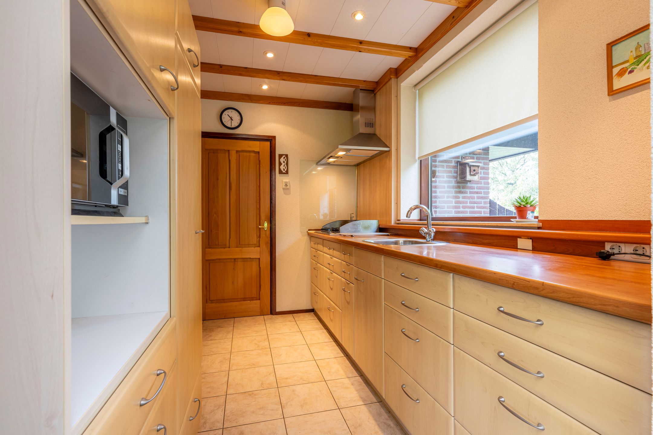 Photo 12 of Pastoor Laevenstraat 31