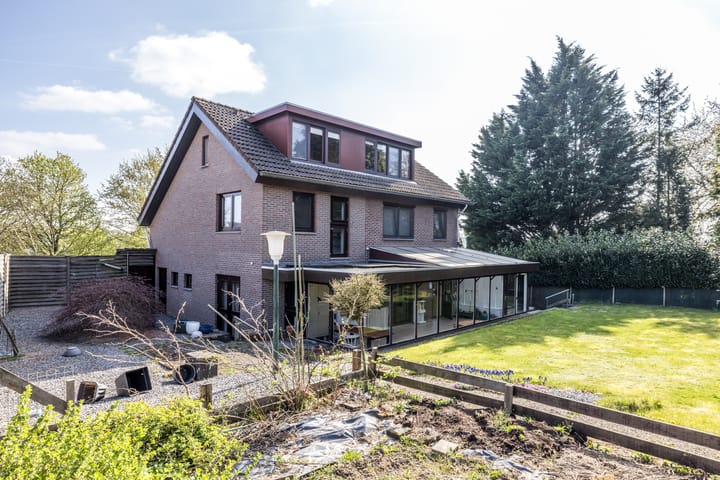 Foto 31 van Pastoor Laevenstraat 31