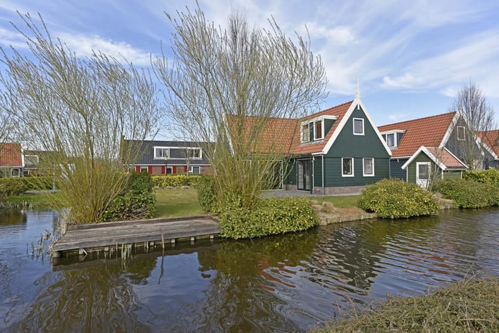 Photo 3 of Burgemeester Dalenbergstraat 50-300