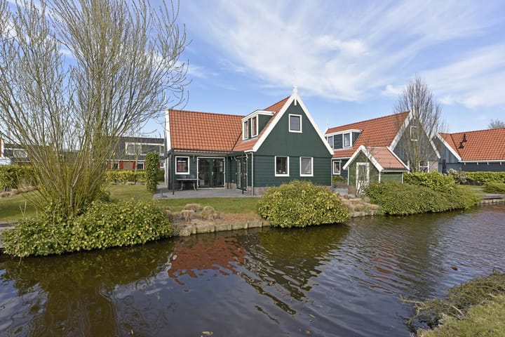 Photo 4 of Burgemeester Dalenbergstraat 50-300