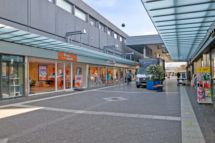 Photo 32 of Winkelcentrum Woensel 132