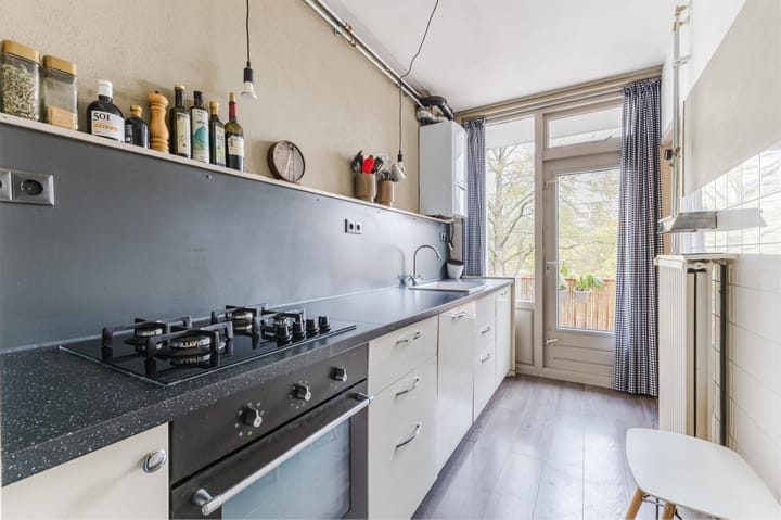 Photo 13 of Katrijpstraat 38