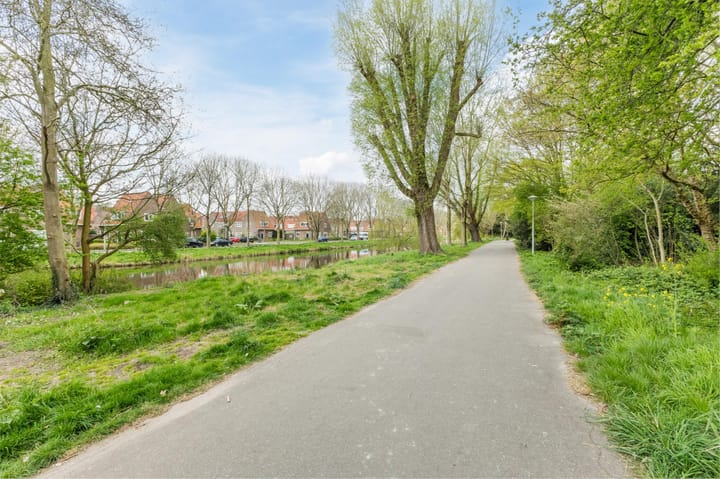 Photo 24 of Katrijpstraat 38