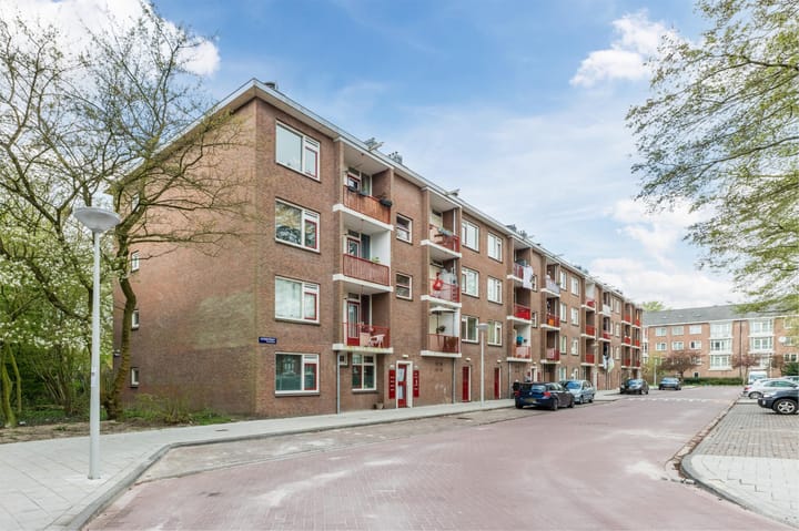 Photo 34 of Katrijpstraat 38