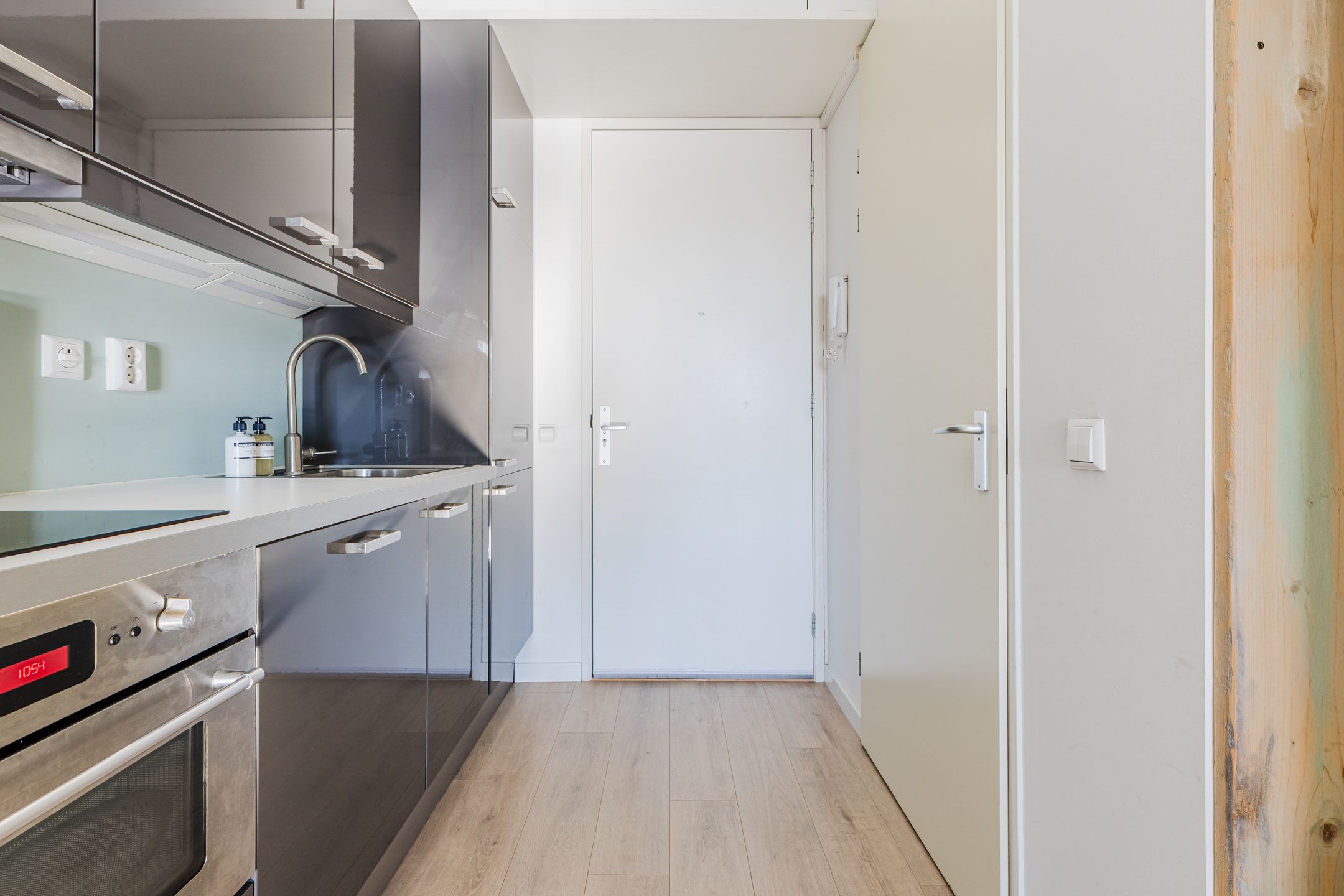 Photo 9 of Willem de Zwijgerlaan 334-C19