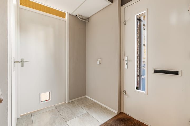 Photo 9 of Wezelstraat 9