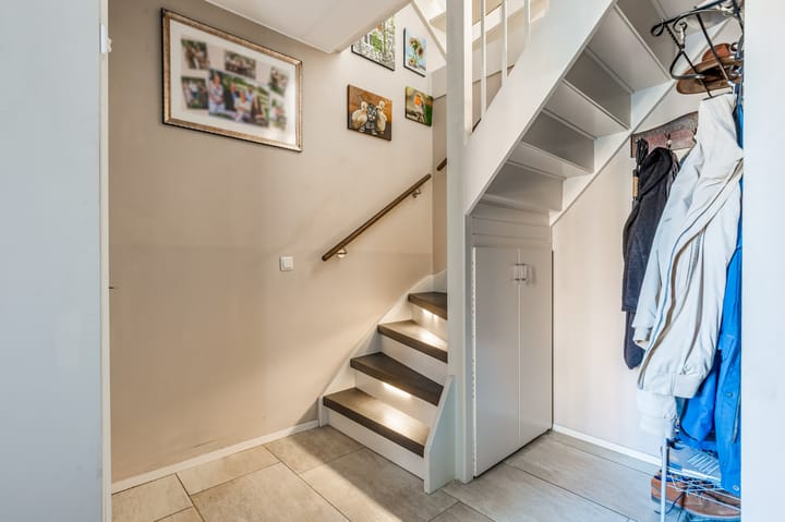 Photo 10 of Wezelstraat 9