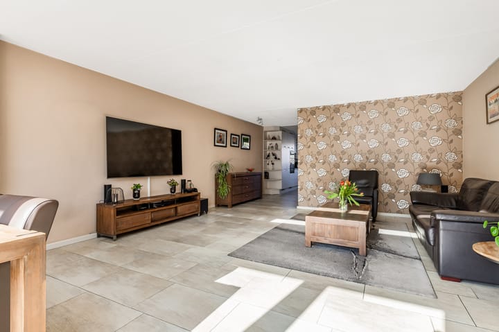 Photo 15 of Wezelstraat 9