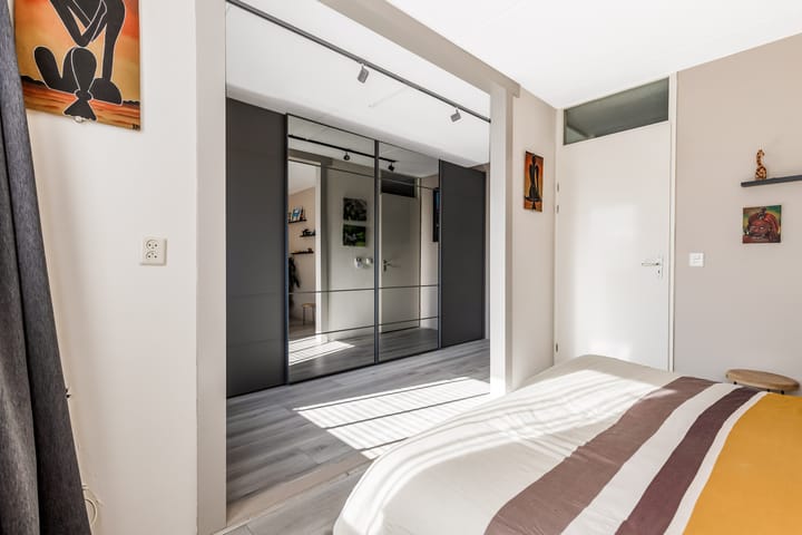 Photo 29 of Wezelstraat 9