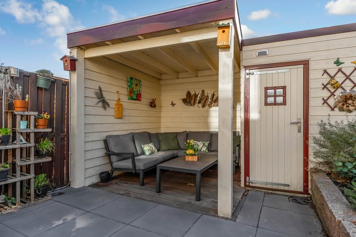 Photo 41 of Wezelstraat 9