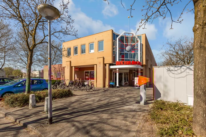 Photo 46 of Wezelstraat 9