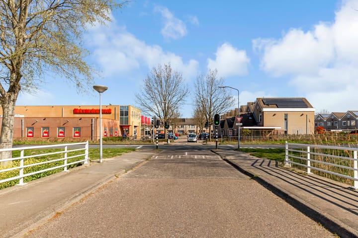 Photo 48 of Wezelstraat 9