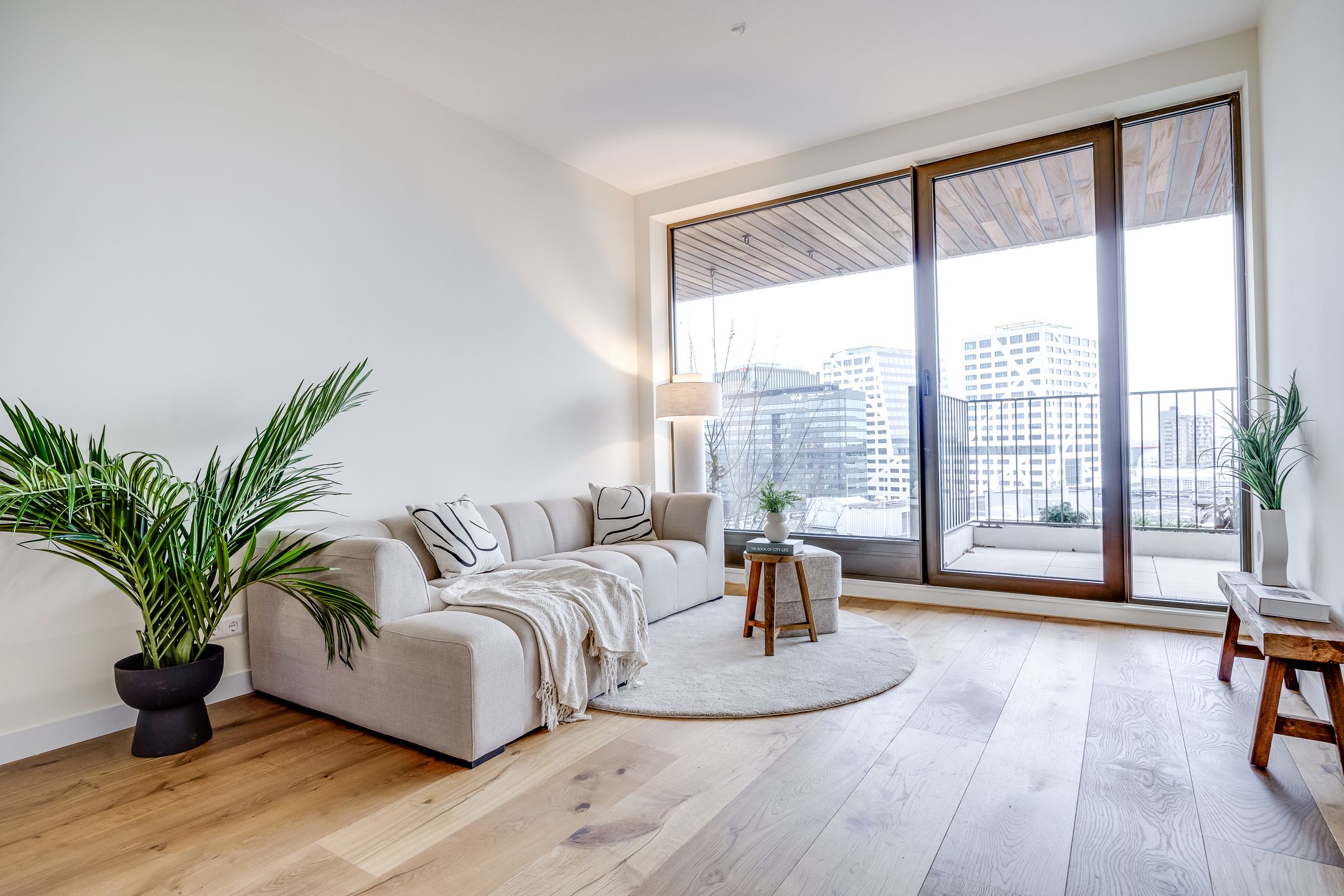 Foto 9 van Hoola van Nootenstraat 299